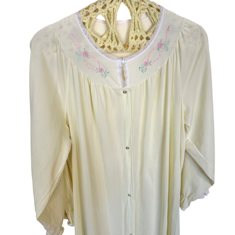 Vtg Womens Yellow Nightgown 1980s Floral Embroidery Long Sleeves Button Front